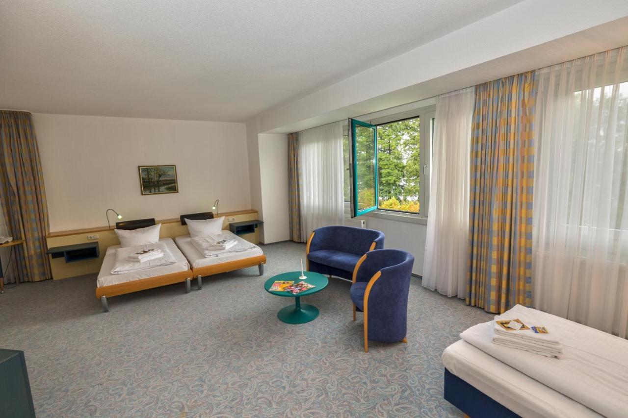 Seepark Hotel Am Wandlitzsee Екстер'єр фото