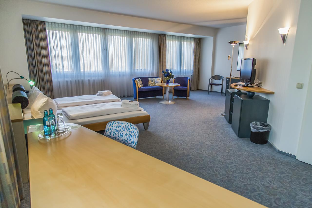 Seepark Hotel Am Wandlitzsee Екстер'єр фото